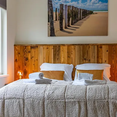 Dorpskaemer Warmenhuizen