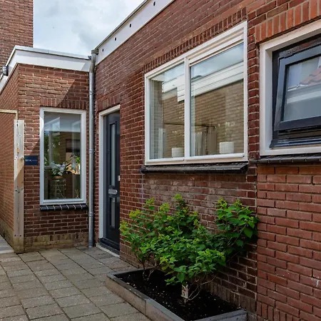 Dorpskaemer Warmenhuizen