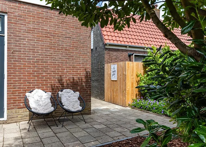 Dorpskaemer Feriehus Warmenhuizen